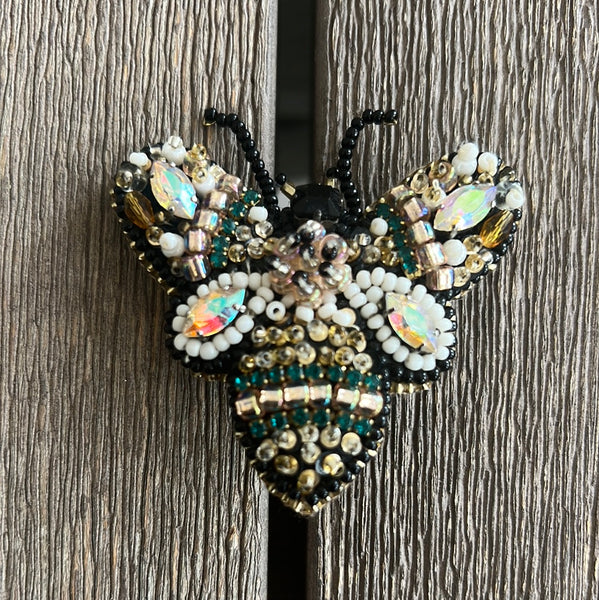 Rungg Brooches - small green Butterfly