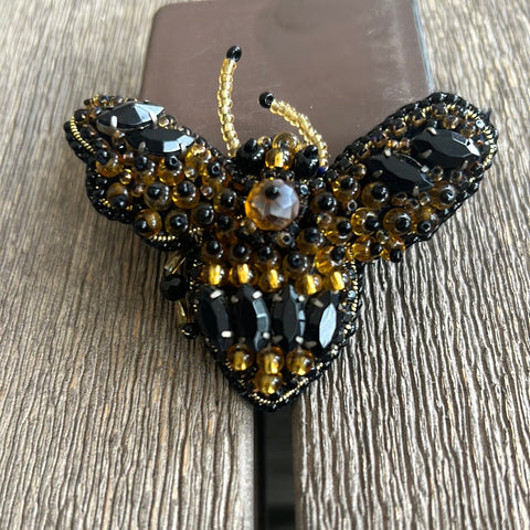 Rungg Brooches-black crystal bee