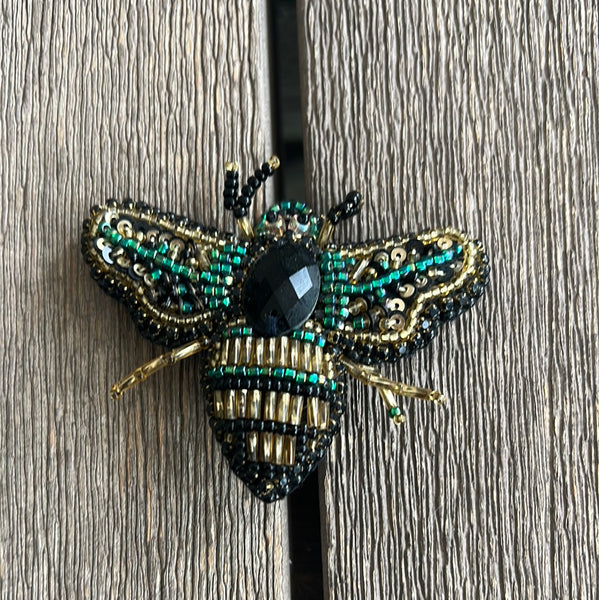 Rungg Brooches -little Bee