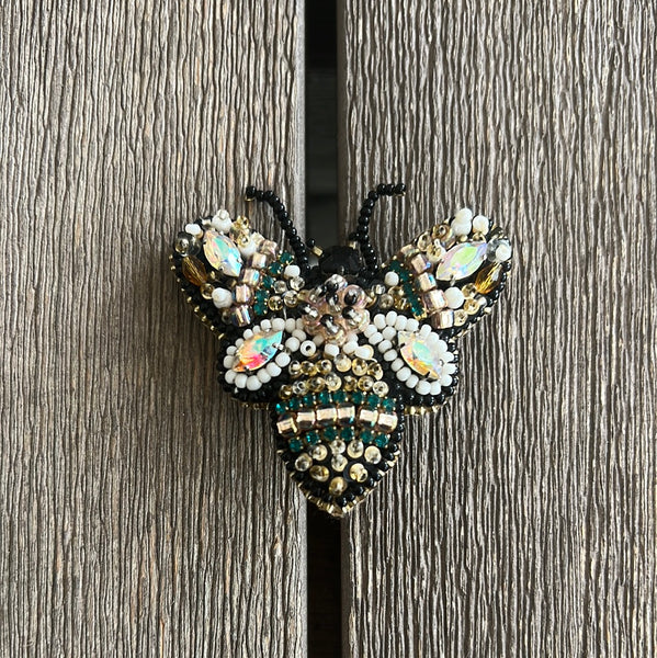 Rungg Brooches - small green Butterfly
