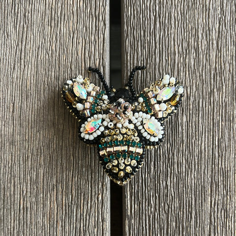 Rungg Brooches - small green Butterfly